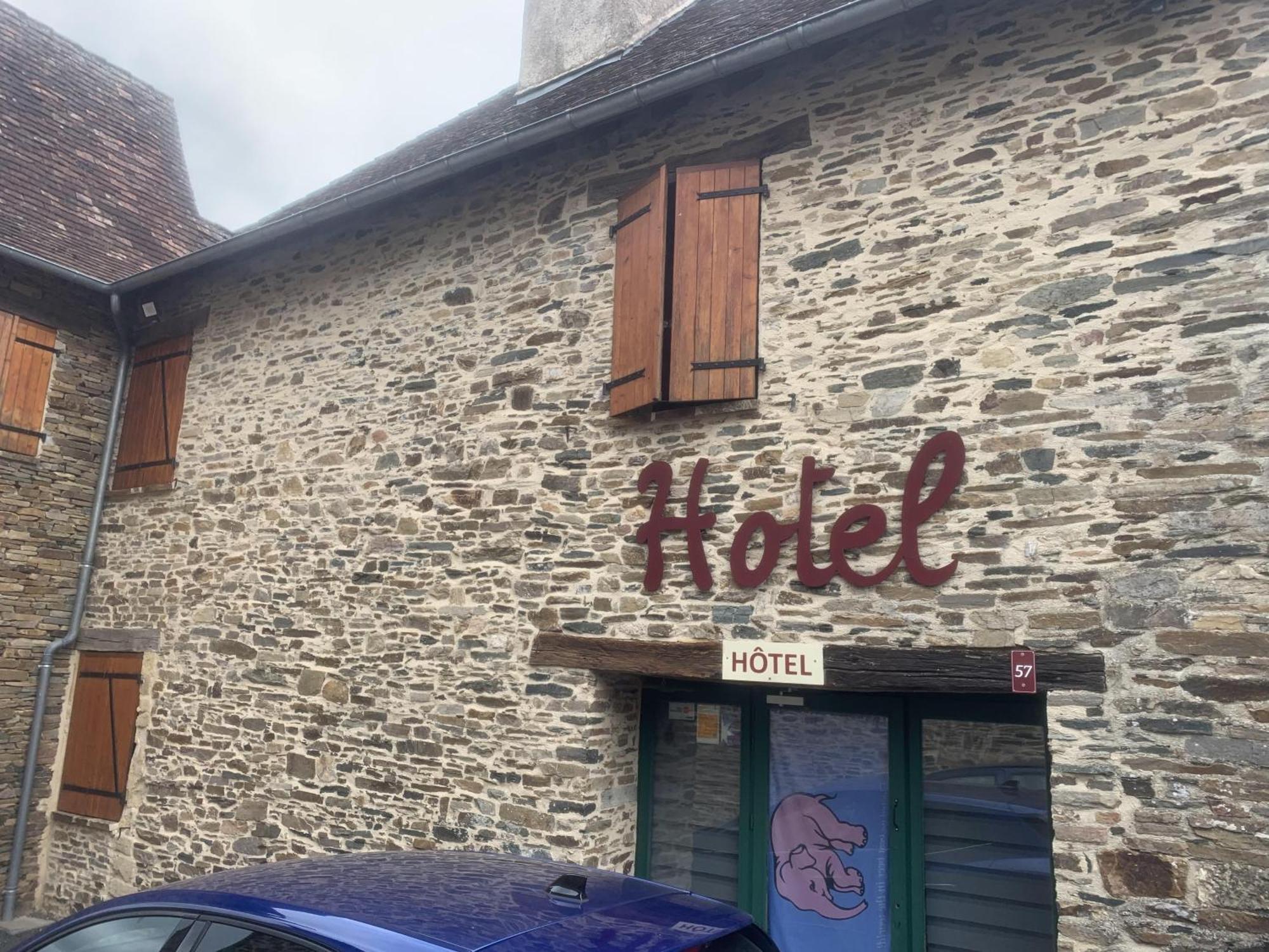 La Taverne Du Boucher Sarlande Exterior foto